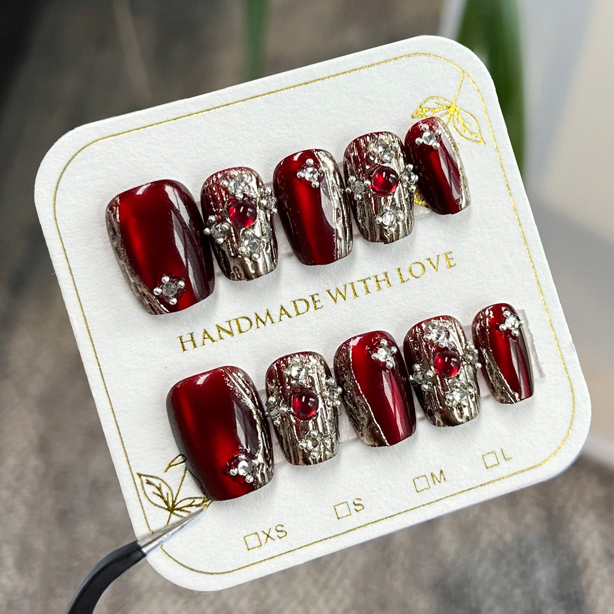 Retro light luxury gemstone cat eye manicure fake nails sub-size red press on nails flash diamond flash nail piece finished