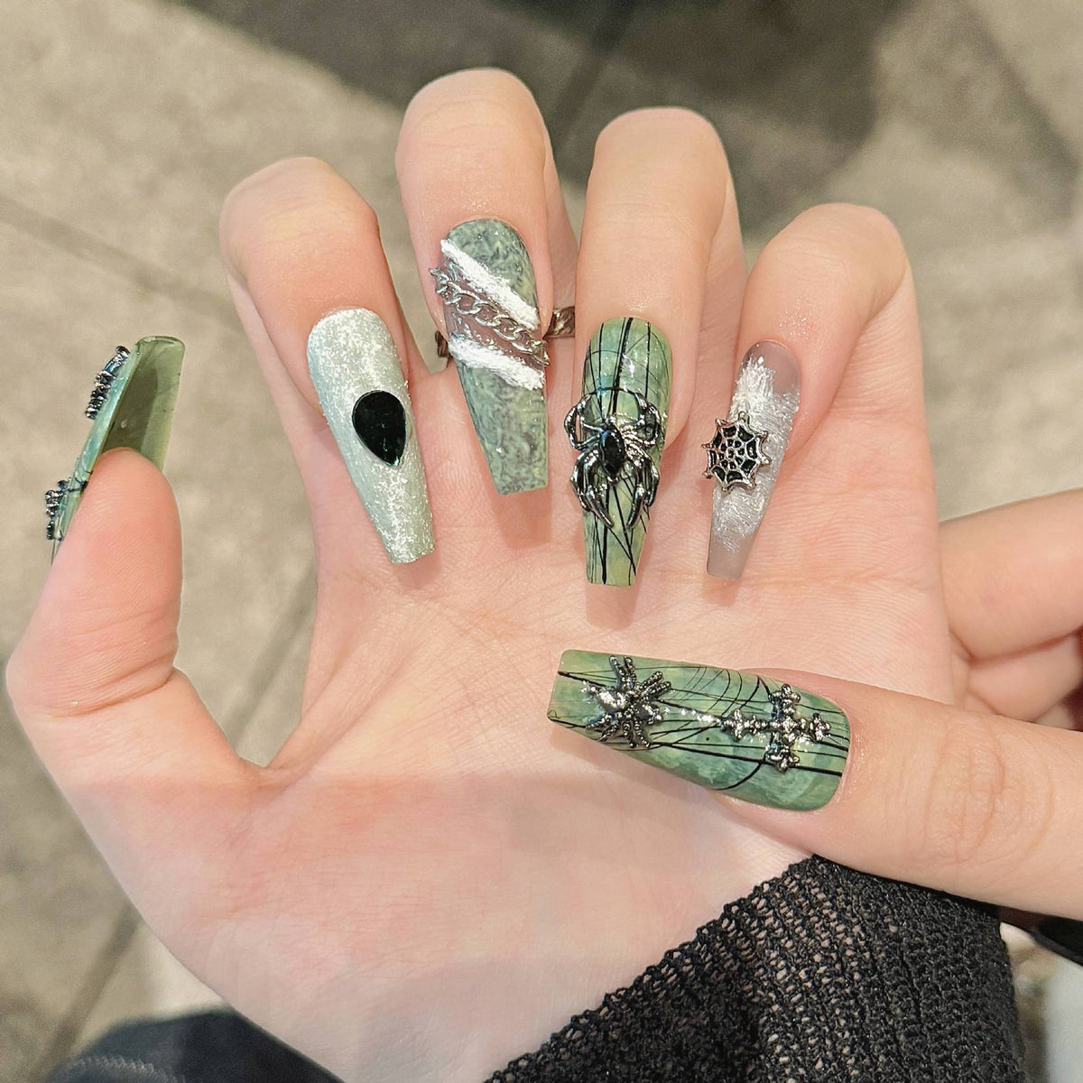 Venom by Gattina, luxury hand-crafted press-on nails