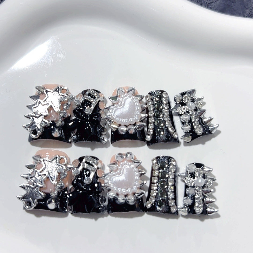 Punk Royal: "Spiked Heart" – Short Almond Handmade Press On Nails – Image 2