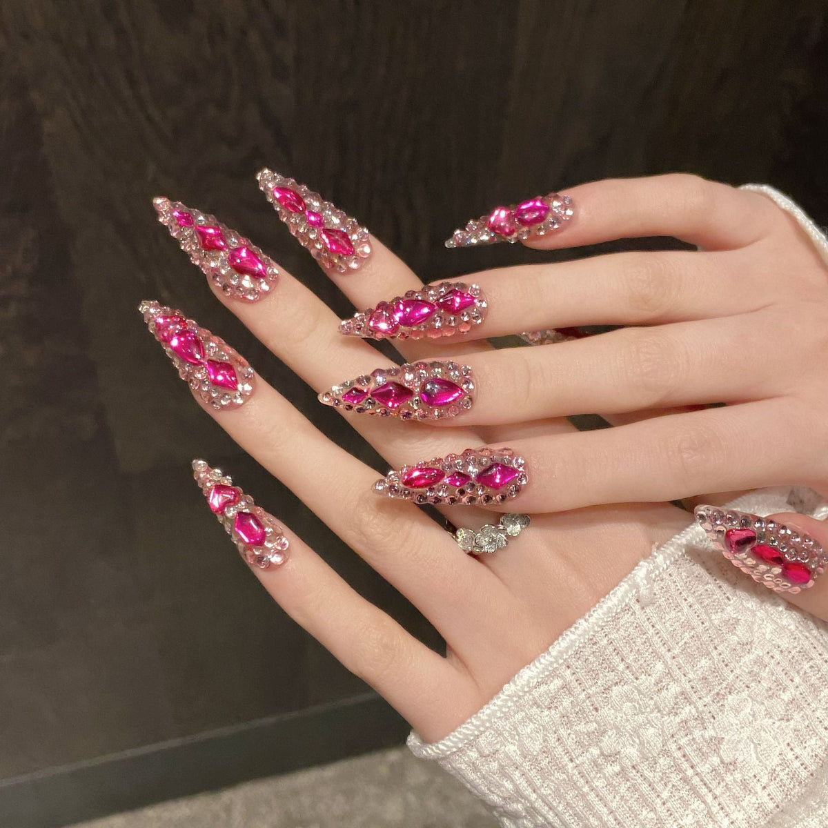 Fuchsia Diva by Gattina, luxury hand-crafted press-on nails