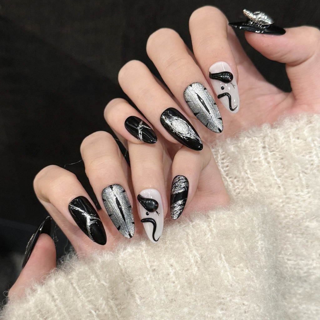 Serpentine Noir by Gattina, luxury hand-crafted press-on nails