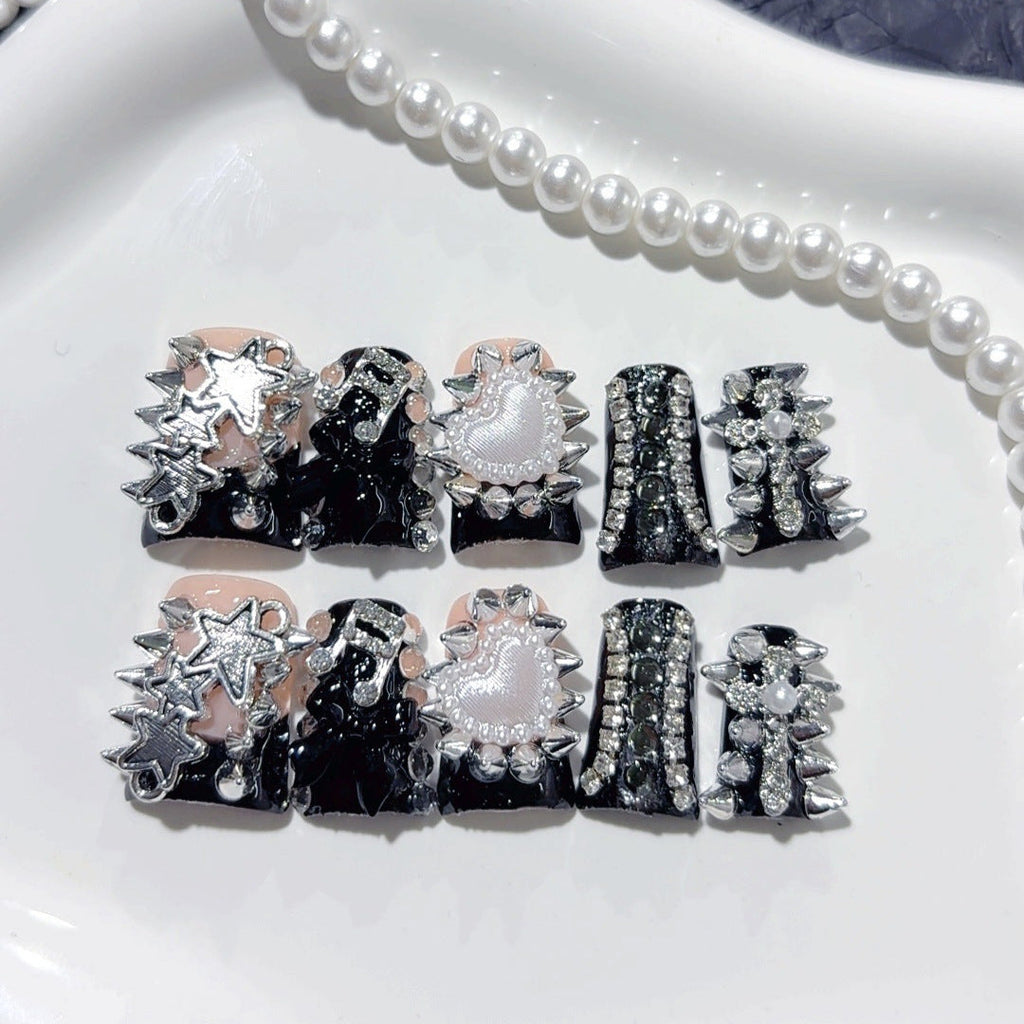 Punk Royal: "Spiked Heart" – Short Almond Handmade Press On Nails – Image 3