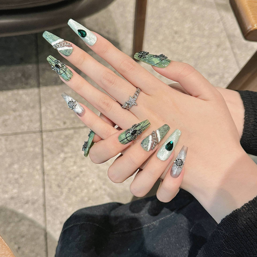 Venom by Gattina, luxury hand-crafted press-on nails