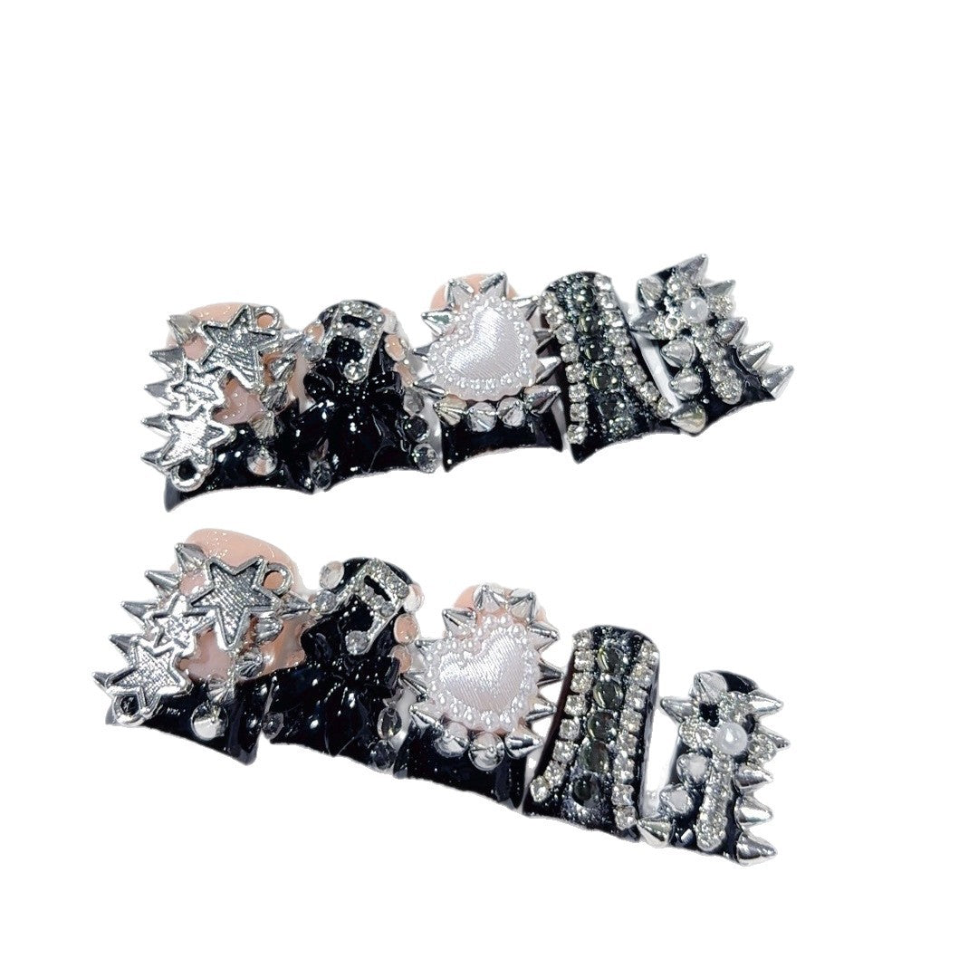 Punk Royal: "Spiked Heart" – Short Almond Handmade Press On Nails – Image 5